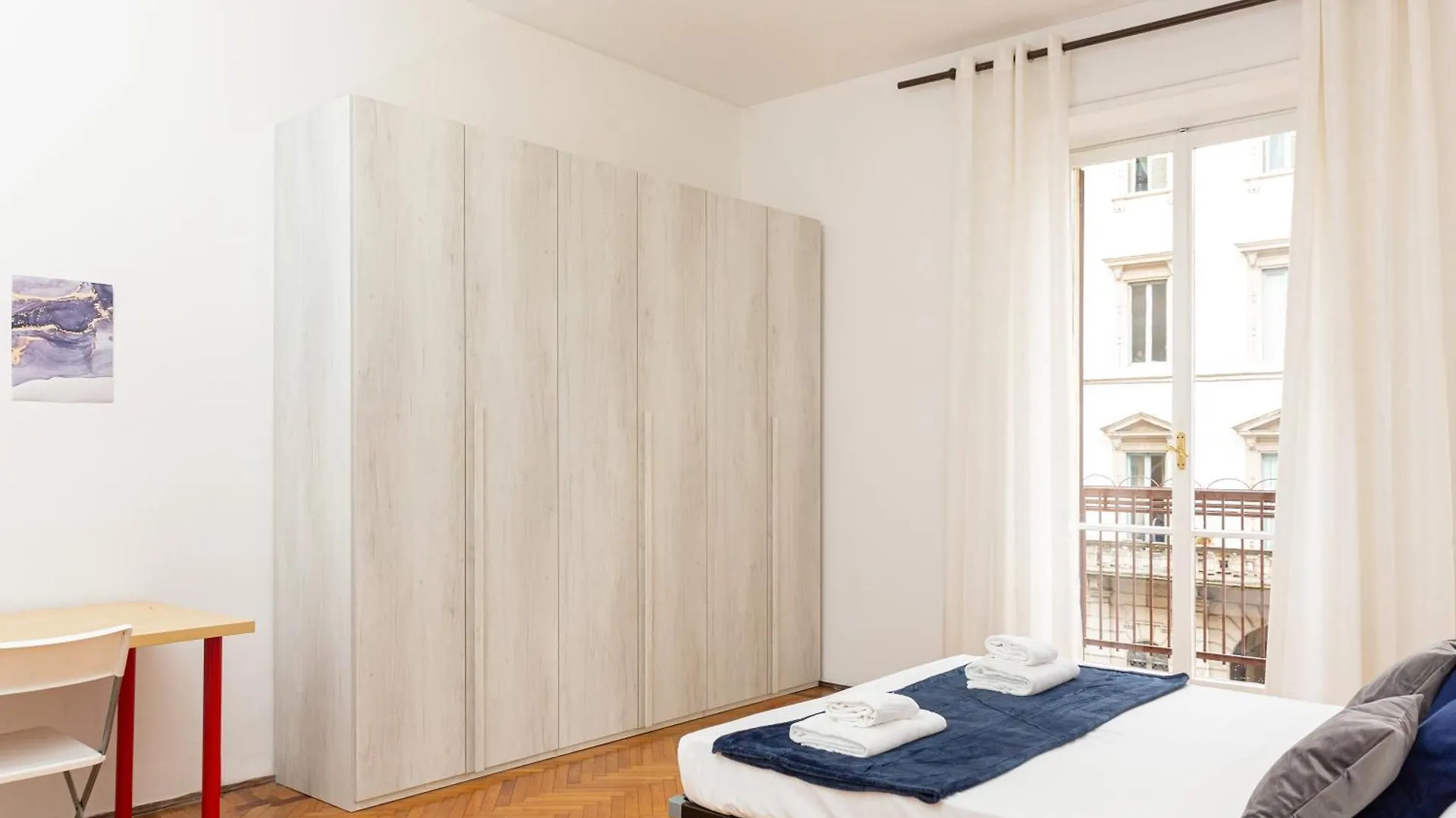 Picasso - Spacious Exclusive Apartment Milán