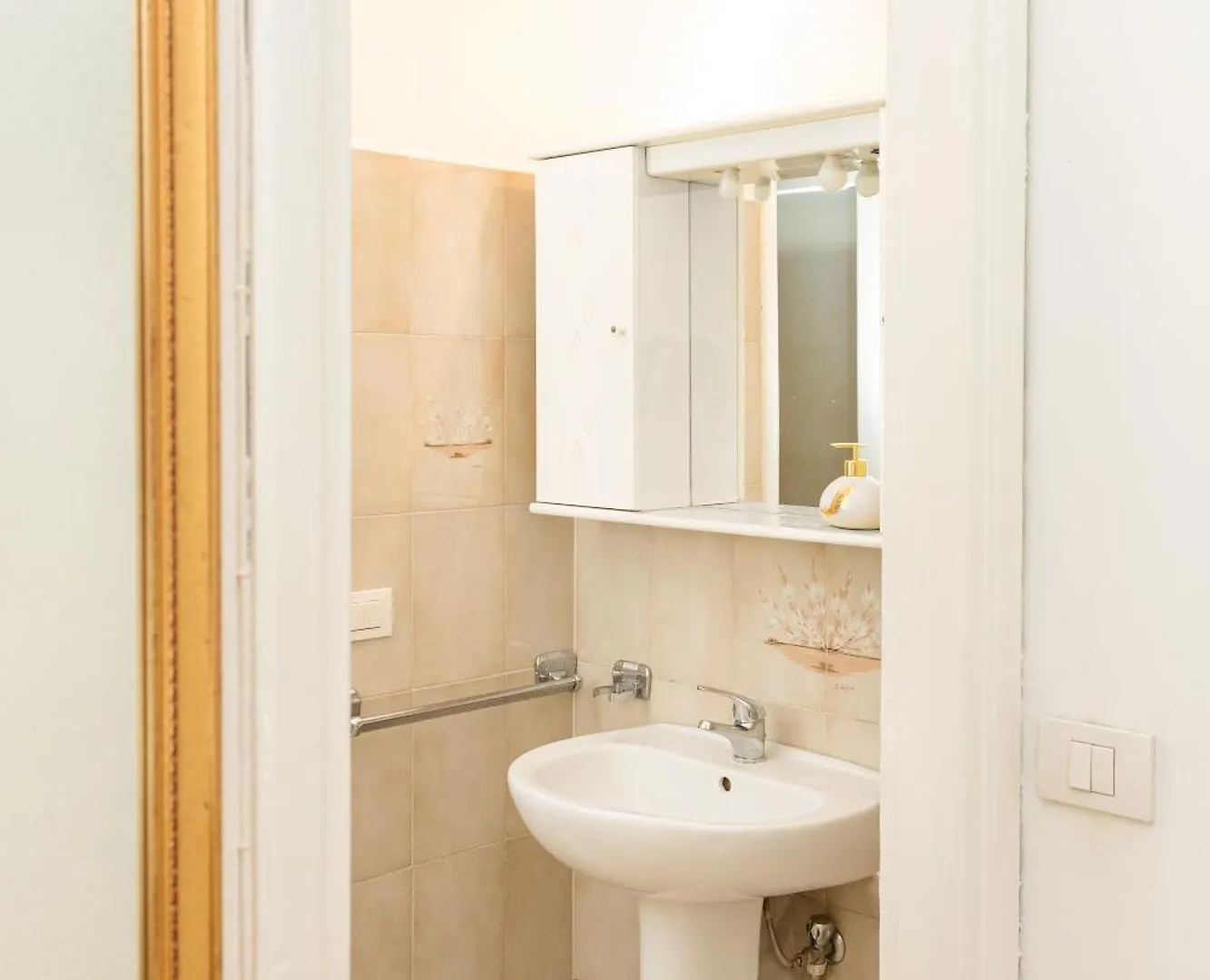 Picasso - Spacious Exclusive Apartment Milán